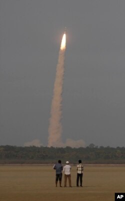 بھارت کا خلائی مشن اپنے سفر پر روانہ ہو رہا ہے۔