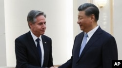 امریکی وزیر خارجہ کا دورہ چین۔ صدر شی سے ملاقات