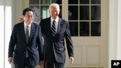  صدر بائیڈن اور جاپانی وزیر اعظم فیومو کشیداجمعے کے روز وائٹ ہاوس میں ۔ فوٹو اے پی 13 جنوری 2023 