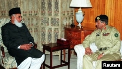 صدر رفیق تارڑ یکم جنوری 1998 سے جون 2001 تک پاکستان کے صدر رہے۔ فائل فوٹو۔ 