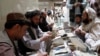 افغانستان کے ساتھ تجارتی لین دین کی نئی امریکی پالیسی، تاجروں کے لیے امید کی کرن